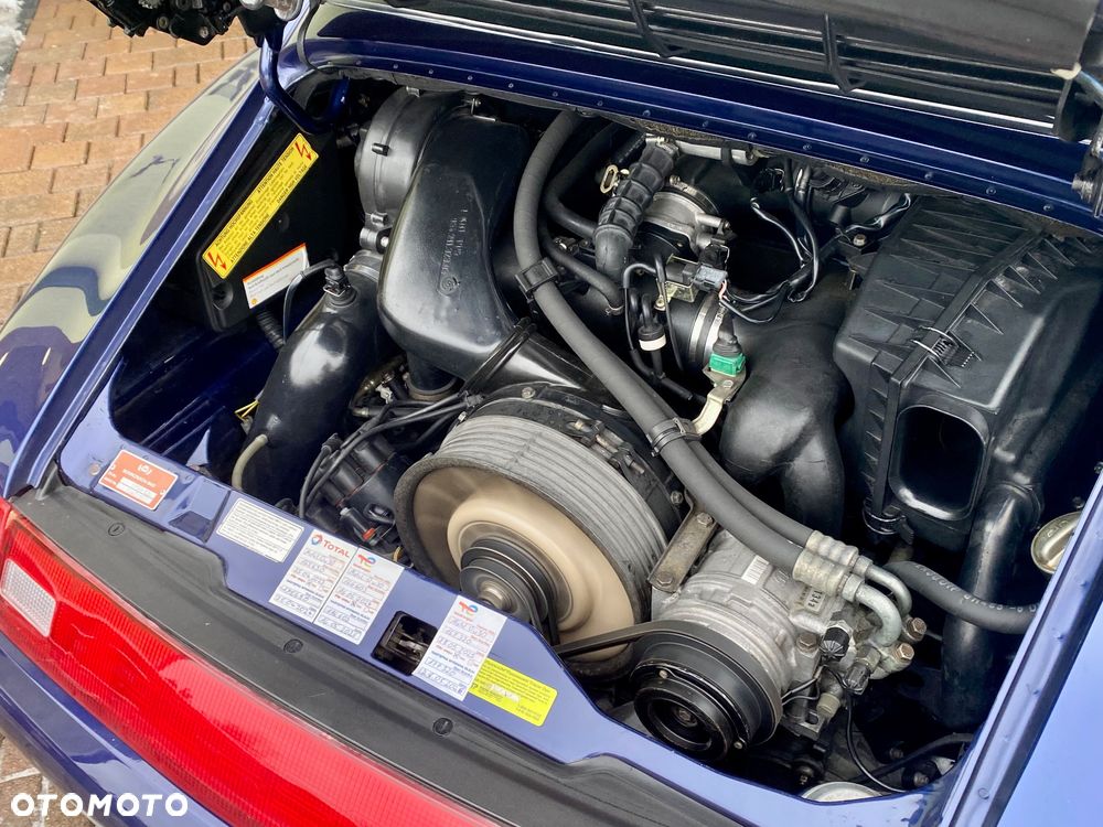 Porsche 911 Carrera - 21