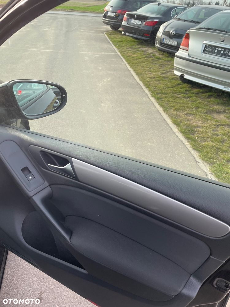 Volkswagen Golf 1.6 TDI BlueMotion Technology Trendline - 26