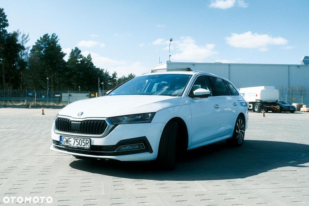Skoda Octavia 2.0 TDI Style DSG - 3