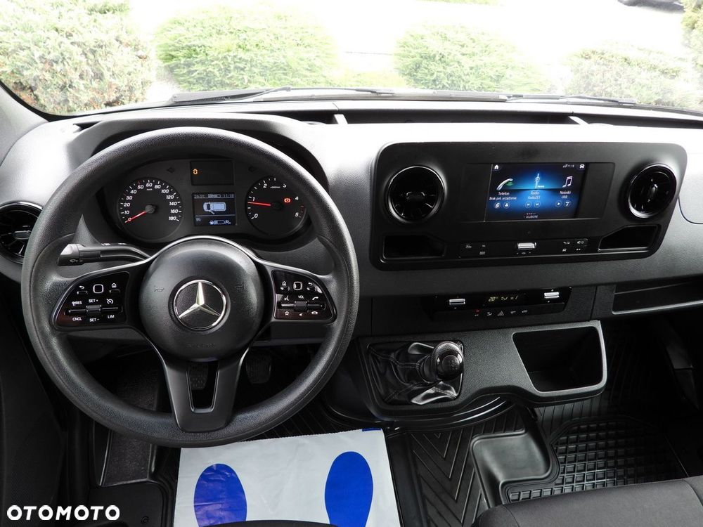 Mercedes-Benz SPRINTER 515 KONTENER WINDA 8 PALET TEMPOMAT BLIŹNIACZE KOŁA KLIMATYZACJA  150KM - 28