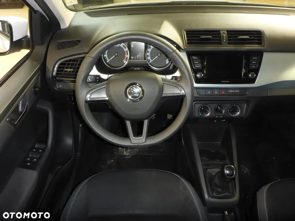 Skoda Fabia 1.0 TSI Ambition - 4