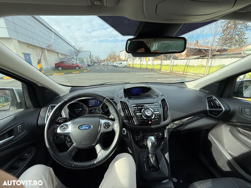 Ford Kuga 2.0 TDCi Powershift 4WD Titanium - 8