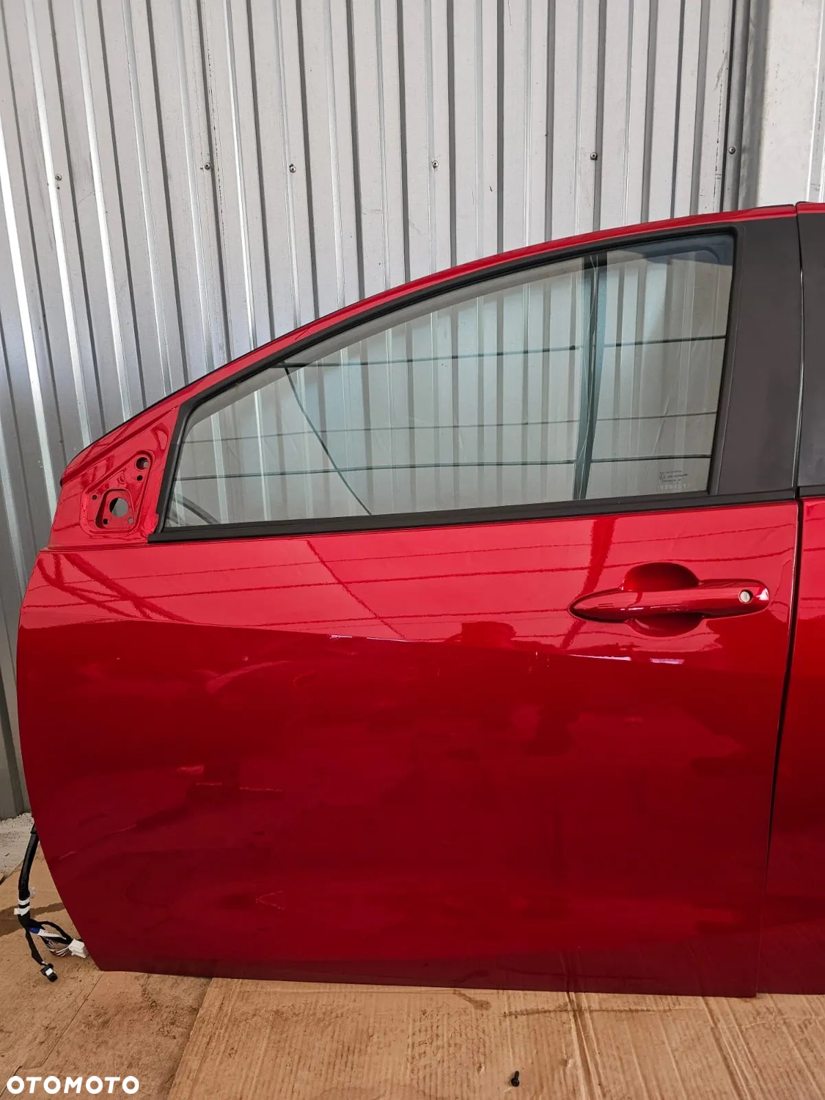 DRZWI LEWY PRAWY PRZÓD TYŁ TOYOTA YARIS IV - 2