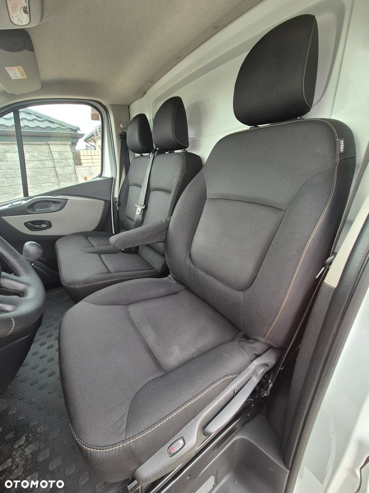 Renault Trafic 2017r Long 100Tys km!!! Klima Kamera Full Super stan - 14