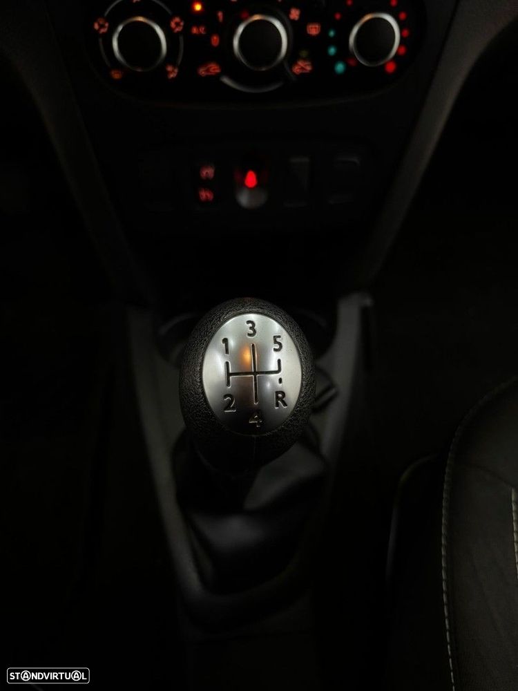 Dacia Logan 0.9 TCe Confort - 20