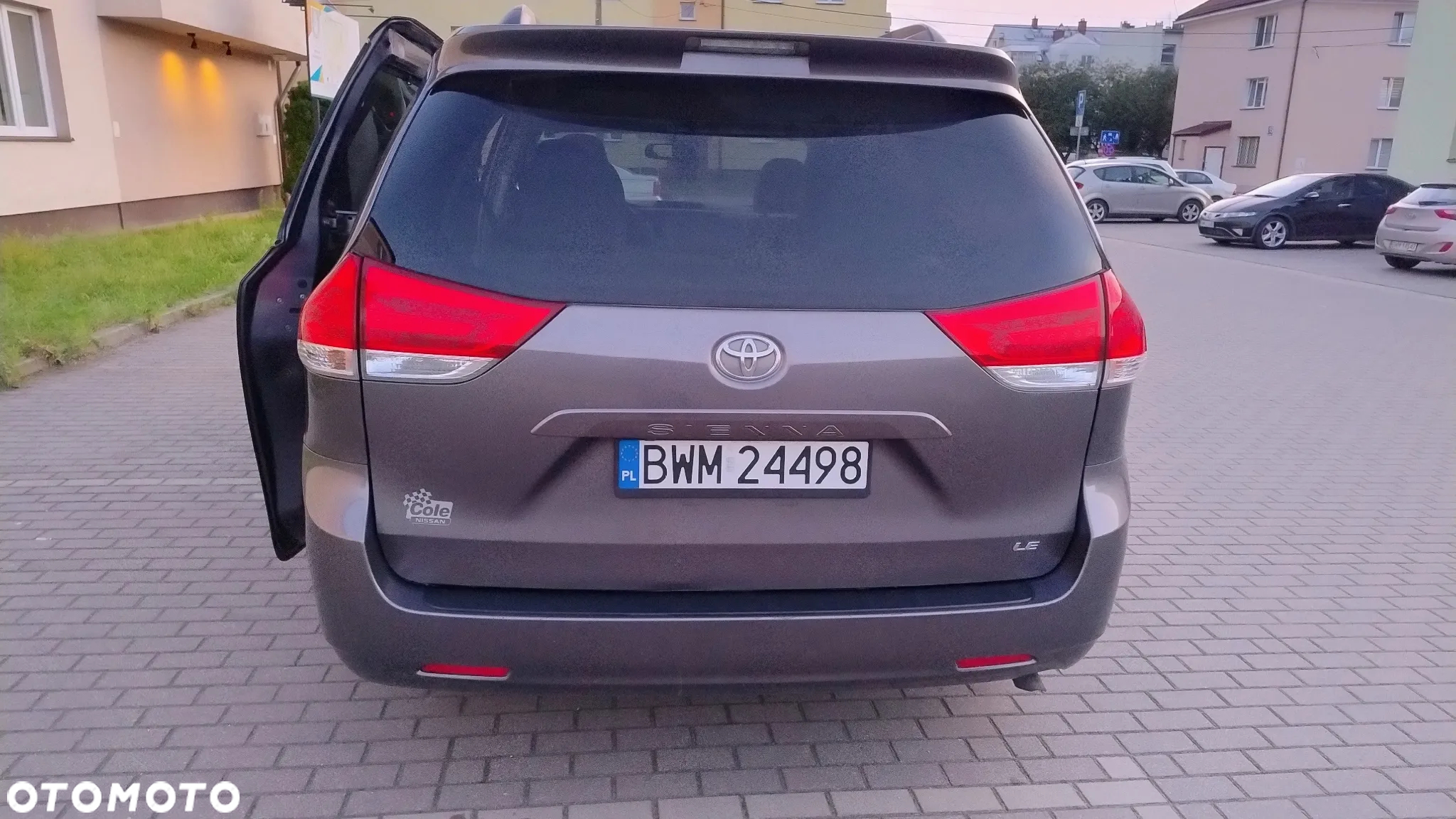Toyota Sienna 3.5 V6 - 5