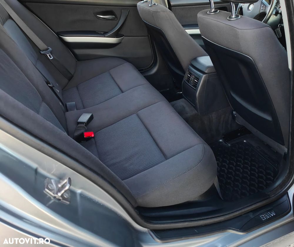 BMW Seria 3 320d DPF - 8