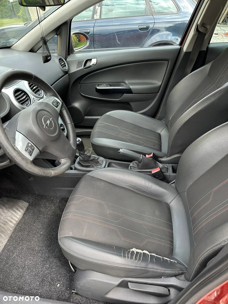 Opel Corsa 1.2 16V Cosmo - 10