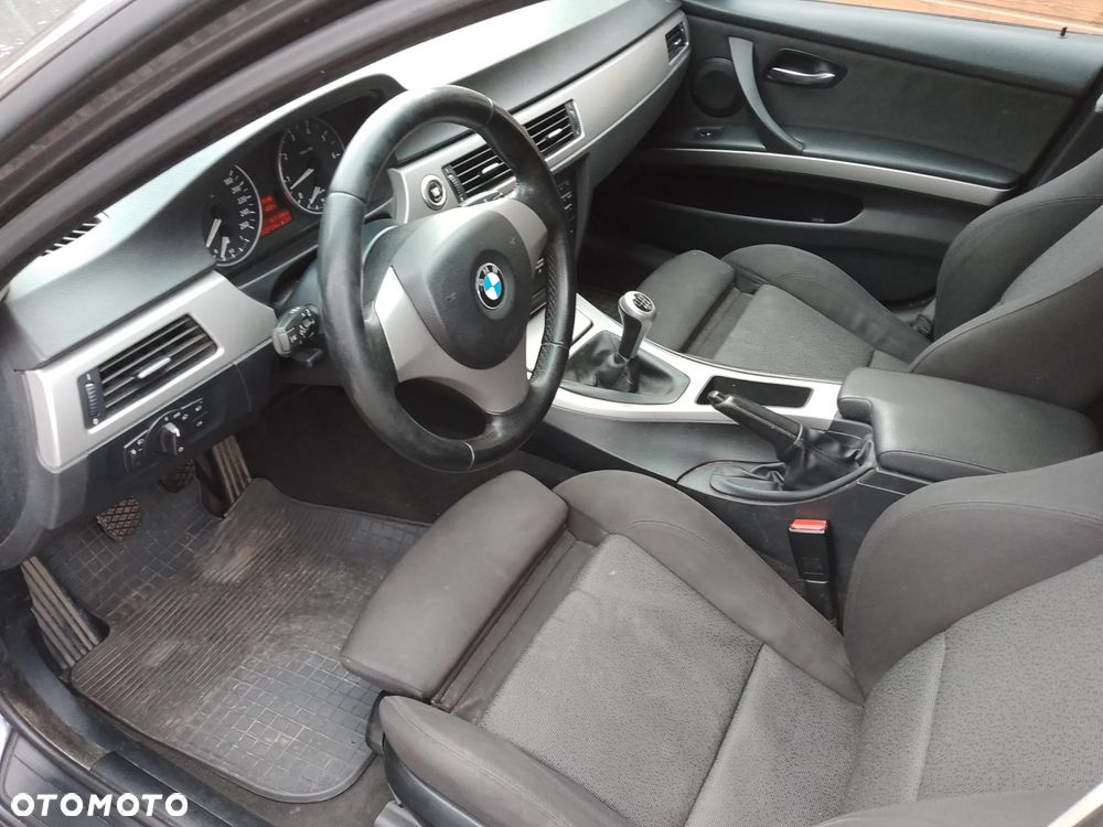 BMW Seria 3 - 10
