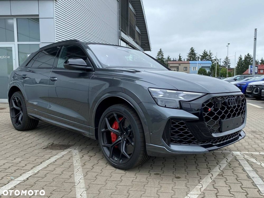 Audi RS Q8 - 9