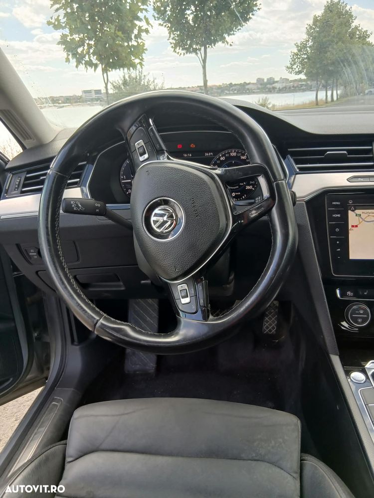 Volkswagen Passat 2.0 TDI DSG Comfortline - 10