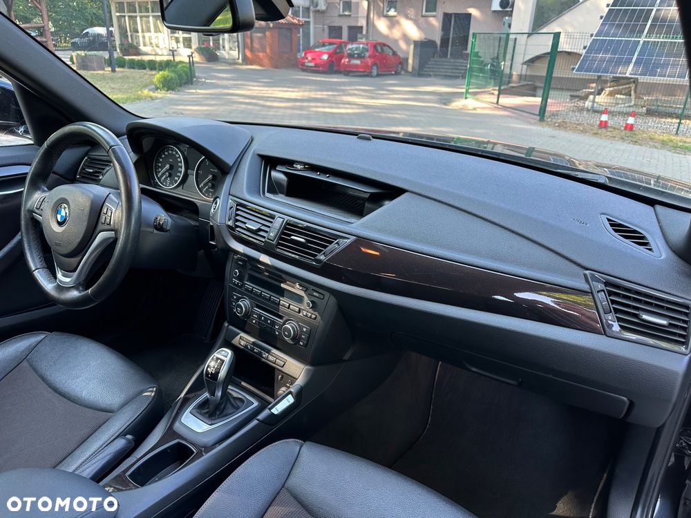 BMW X1 xDrive18d xLine - 22