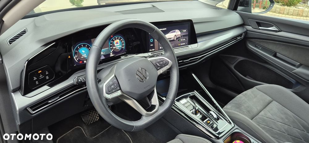 Volkswagen Golf 1.5 eTSI OPF DSG Style - 9