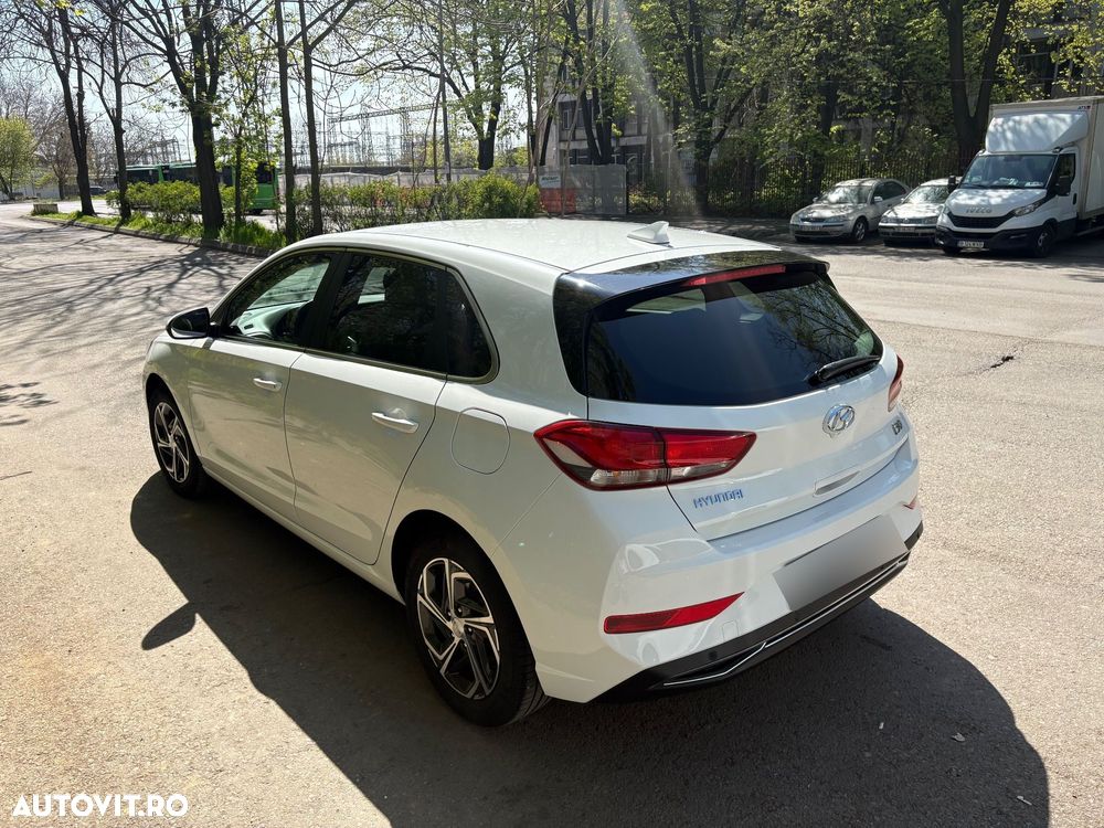 Hyundai i30 1.5 110CP 5DR M/T Highway - 12