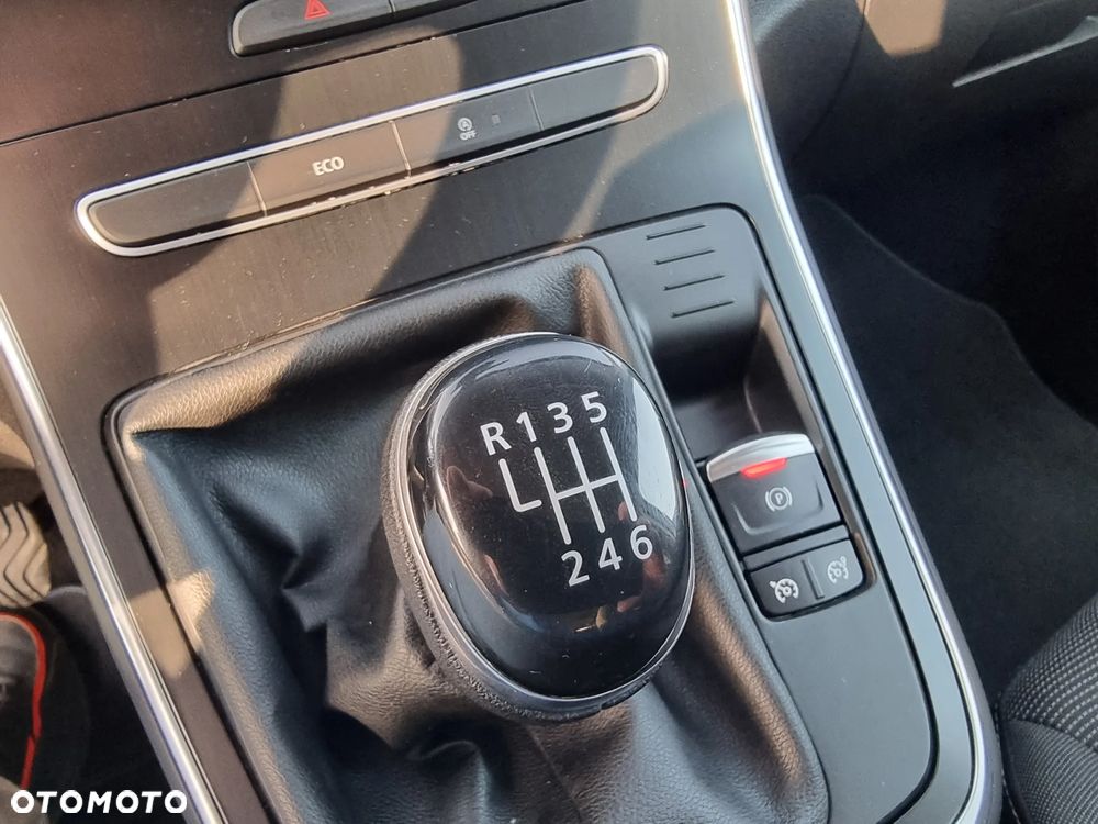 Renault Grand Scenic - 22