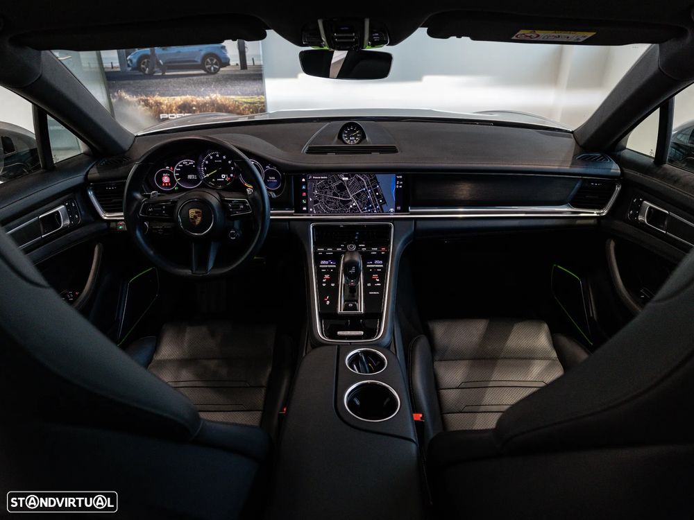 Porsche Panamera Sport Turismo 4 E-Hybrid Platinum Edition - 27