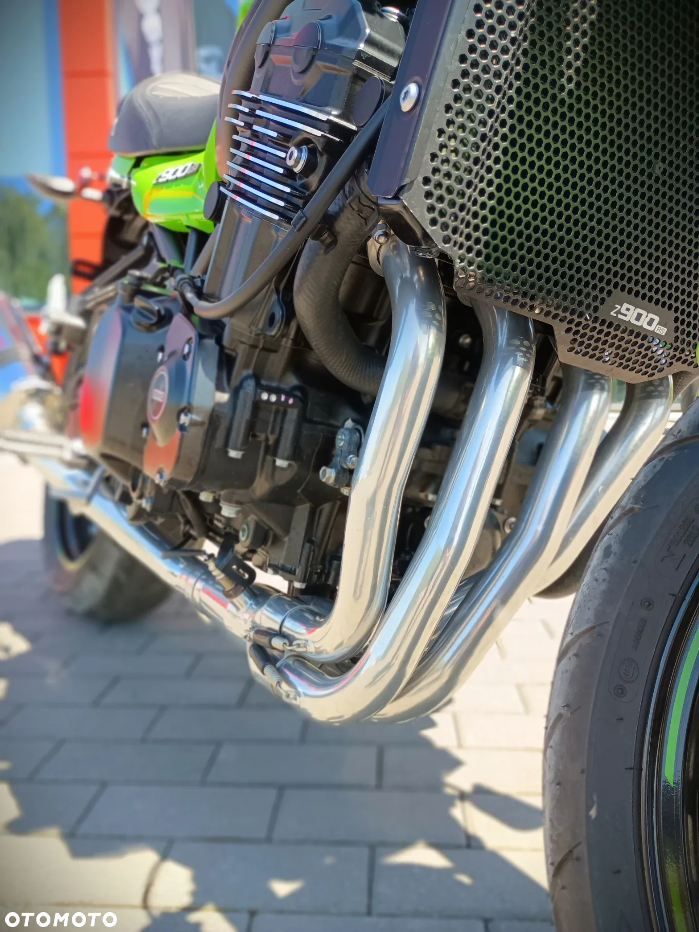 Kawasaki Z 900 RS - 9