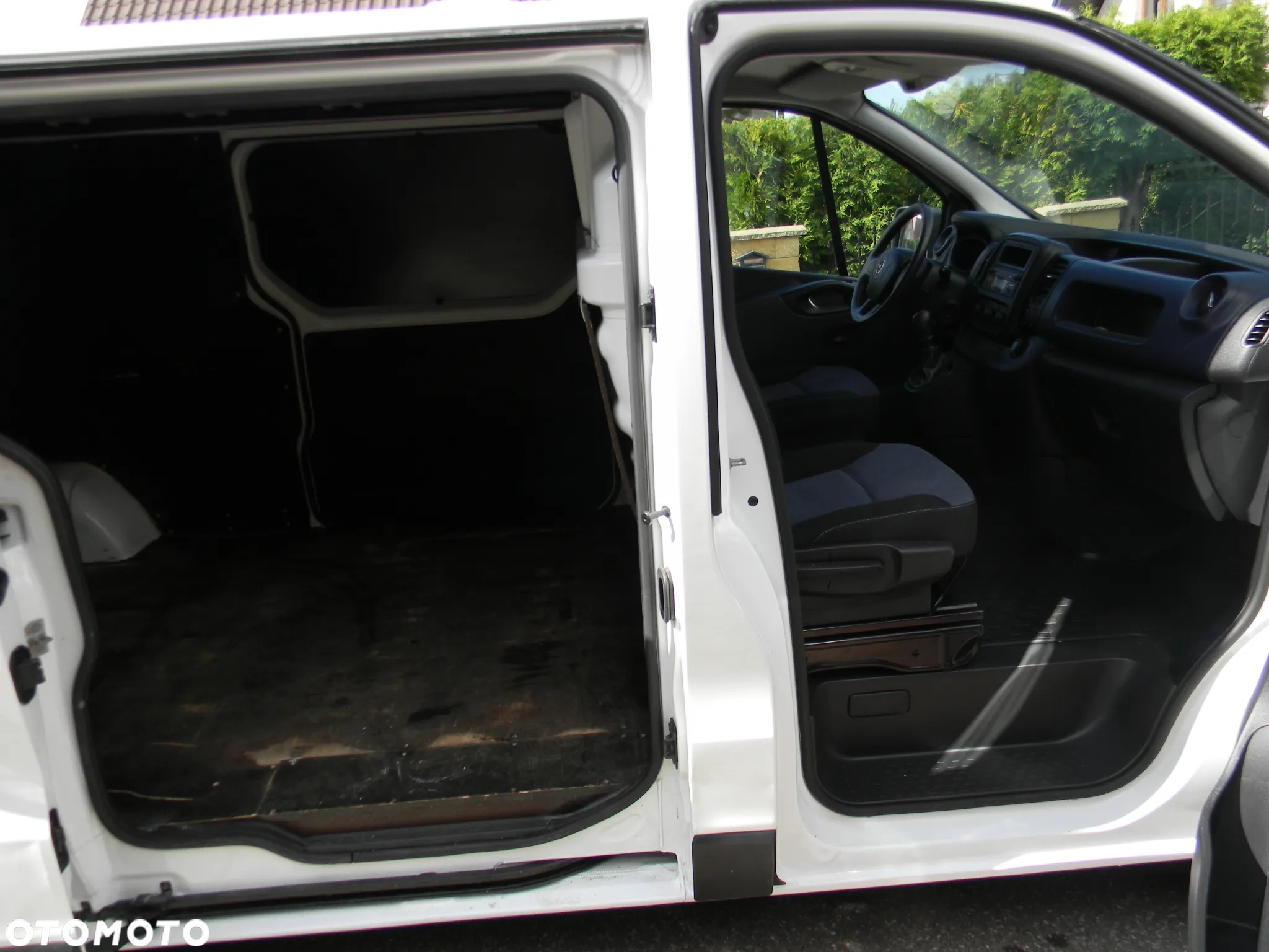 Opel Vivaro - 29