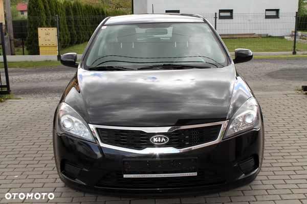 Kia Ceed 1.6 CRDi EX