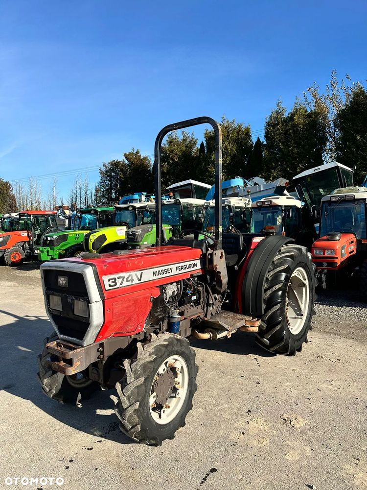 Massey Ferguson 374V - 1
