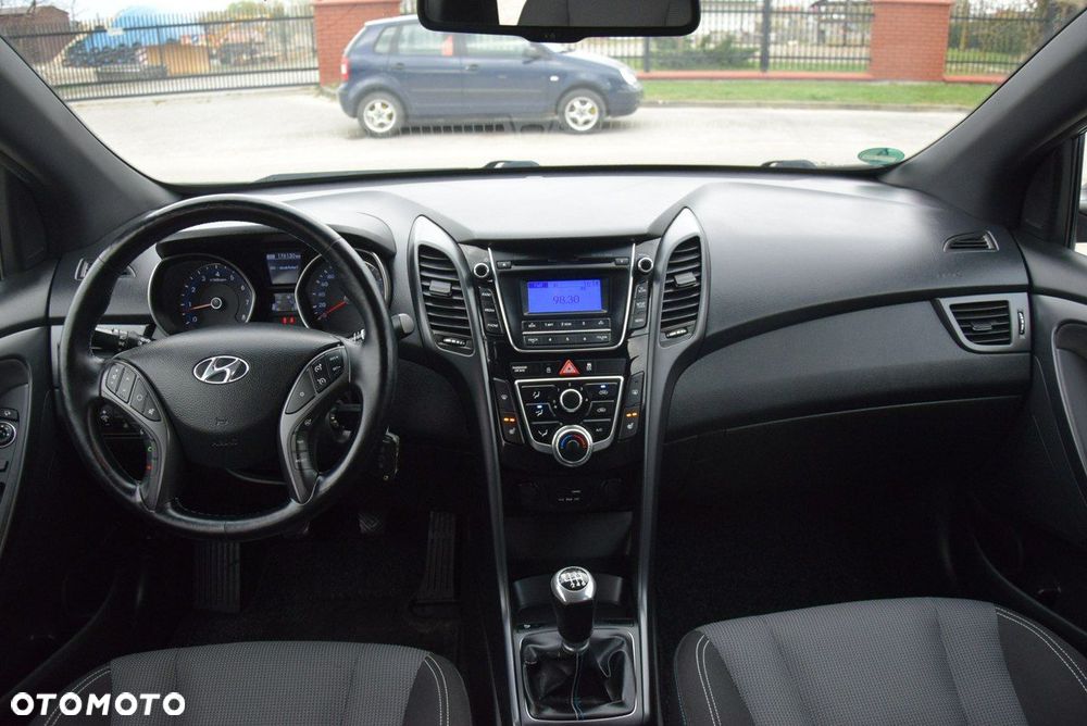 Hyundai i30 blue 1.4 Style - 32