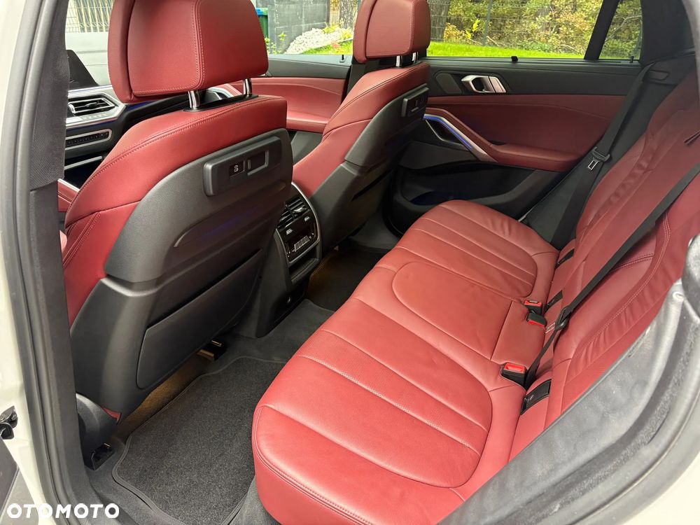 BMW X6 xDrive40i - 13