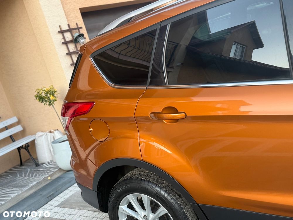 Ford Kuga 2.0 TDCi 4x2 Titanium - 34