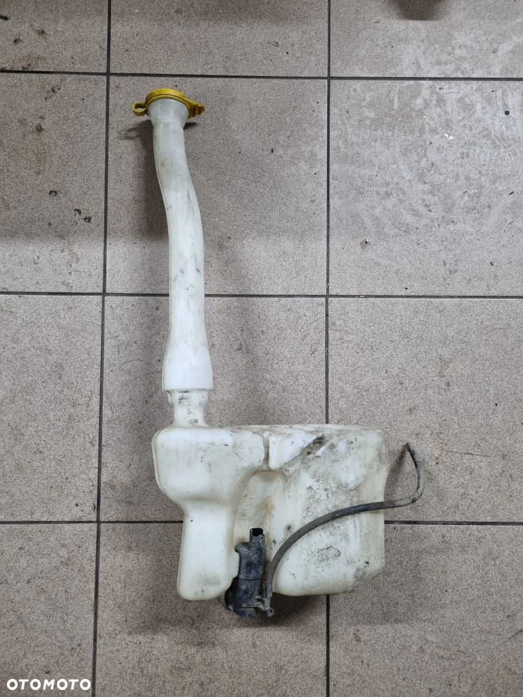 ZBIORNICZEK SPRYSKIWACZA MASTER III MOVANO B  NV400 2.3 10r.+ - 1