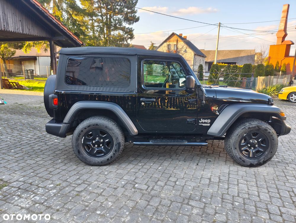 Jeep Wrangler - 9