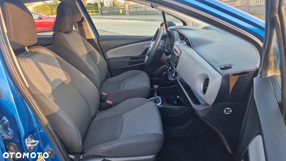 Toyota Yaris 1.5 VVT-i Lounge - 10