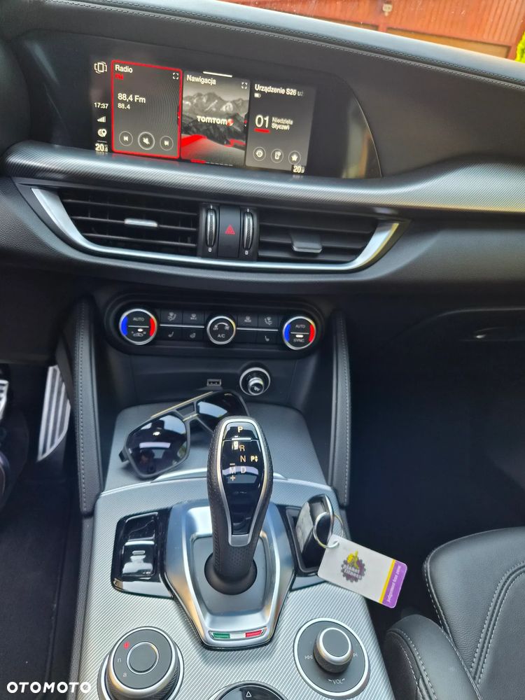 Alfa Romeo Stelvio - 28