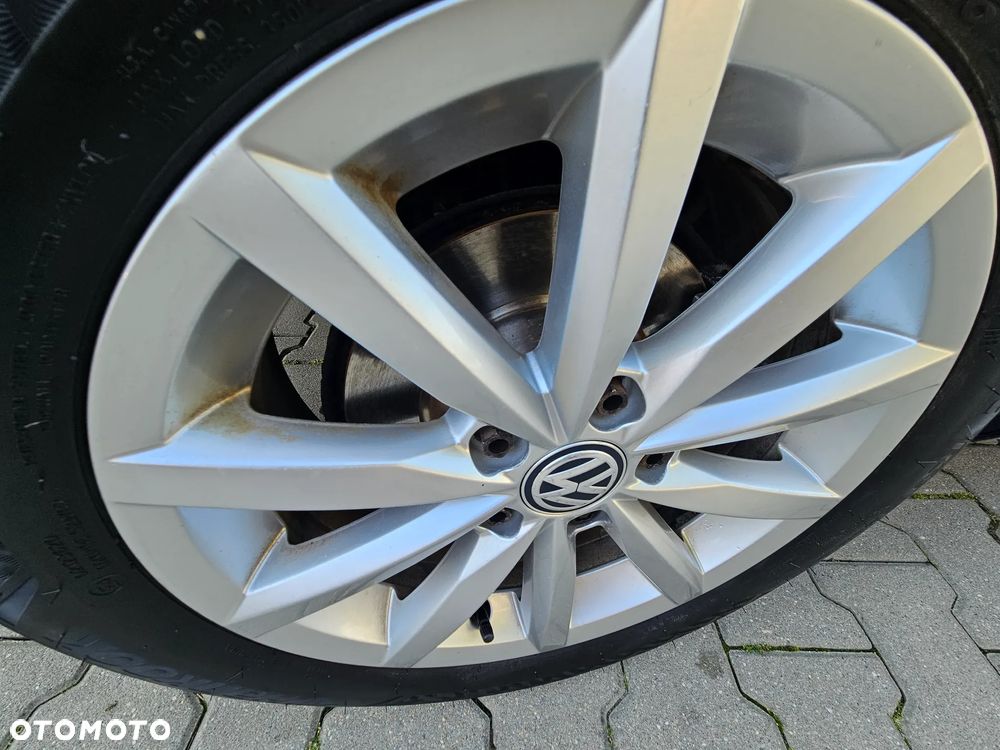 Volkswagen Golf 2.0 TDI BlueMotion Technology Lounge - 10