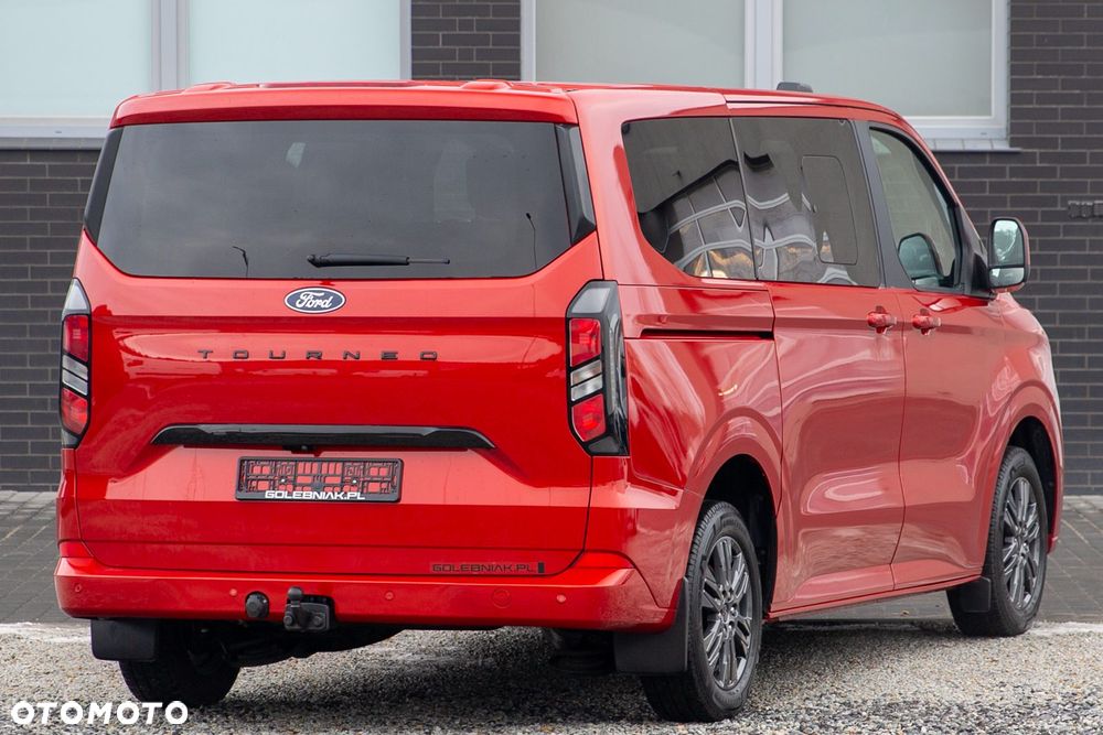 Ford Tourneo Custom - 2