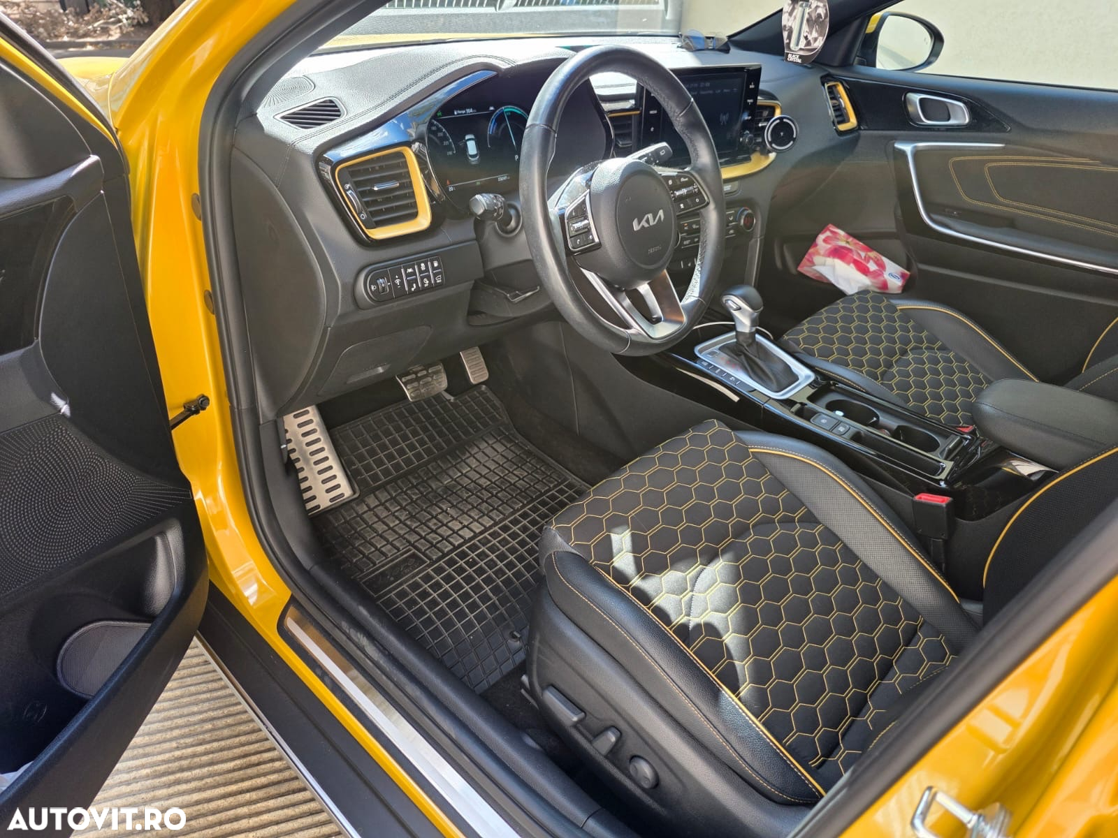 Kia XCeed 1.6 GDI 6DCT PHEV Vision - 6