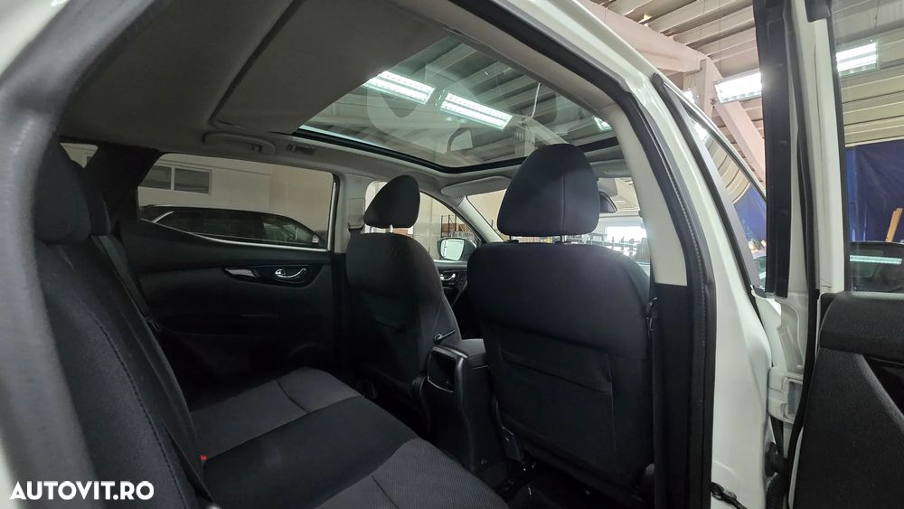 Nissan Qashqai 1.5 DCI Start/Stop N-Connecta - 20