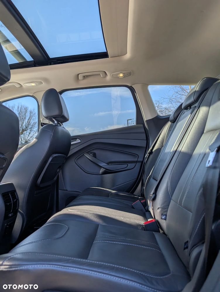 Ford Kuga 2.0 TDCi 4x4 Titanium - 12