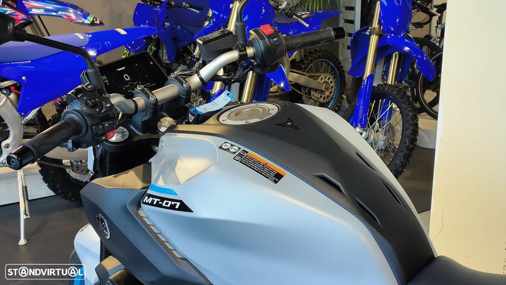 Yamaha MT-07 Y-AMT - 8