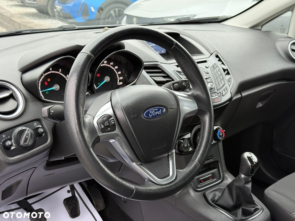 Ford Fiesta 1.25 Titanium EU5 - 11