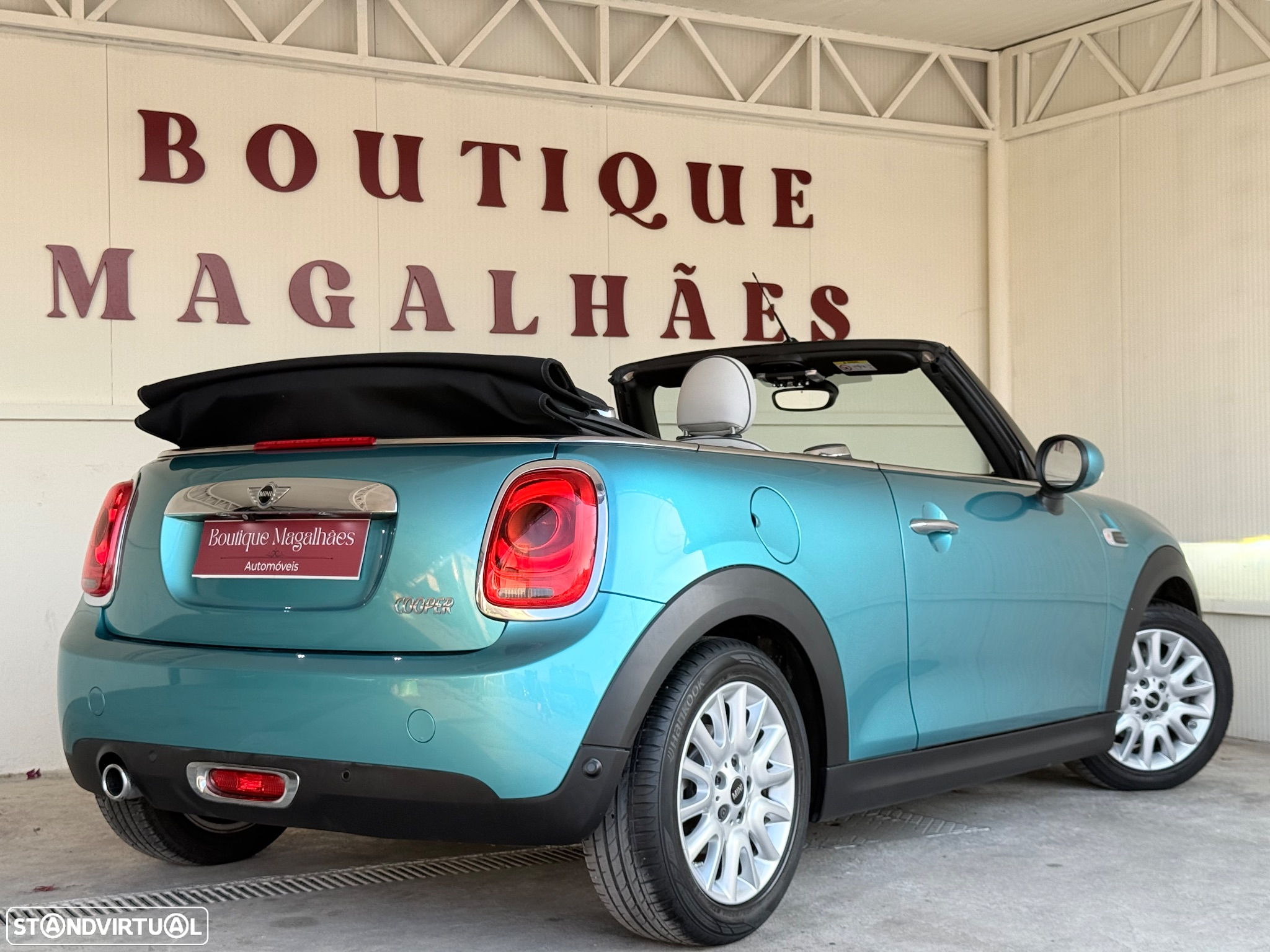 MINI Cabrio Cooper Auto. Essential - 18