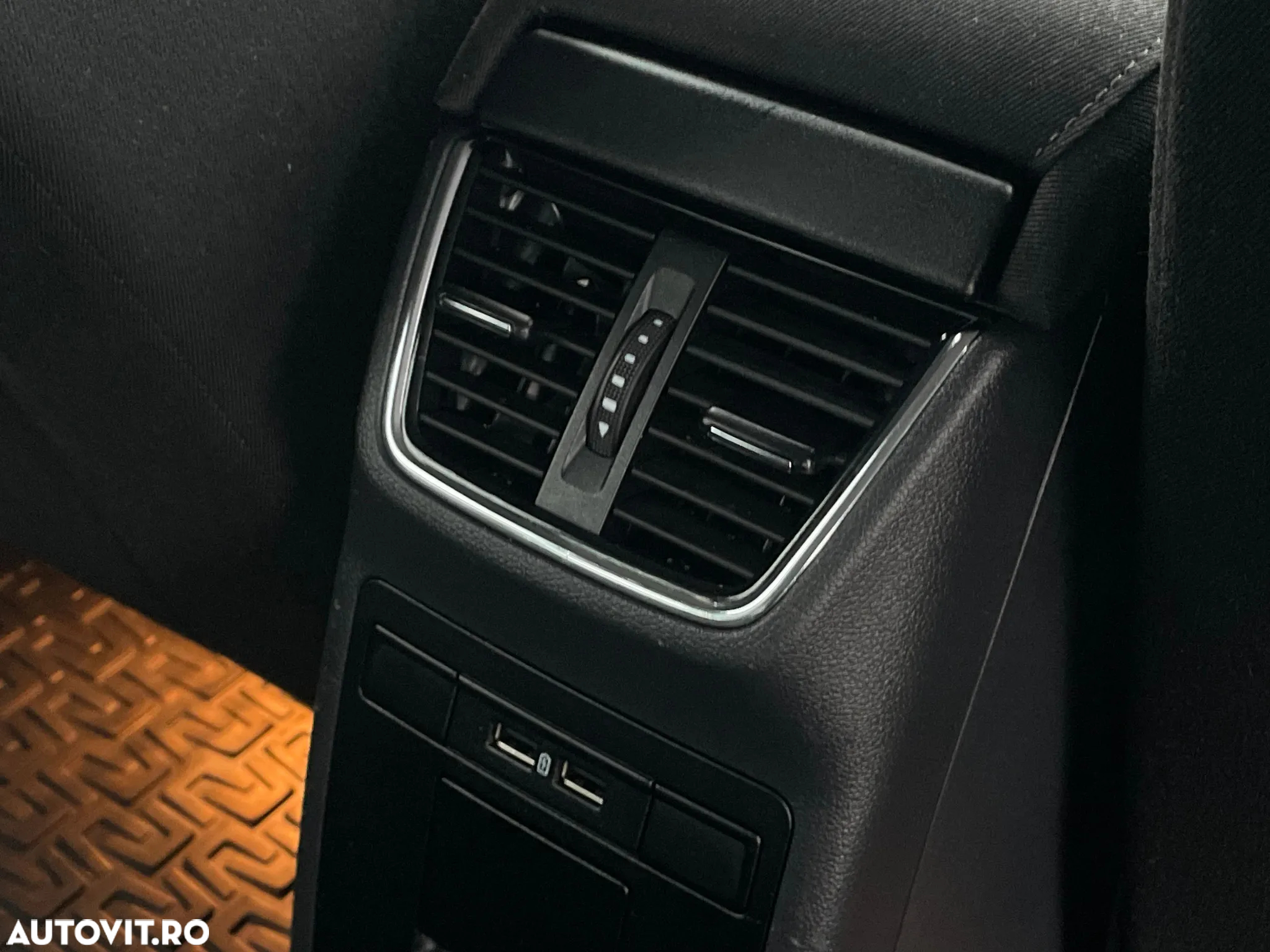 Skoda Octavia Combi Diesel 1.6 TDI Style - 23