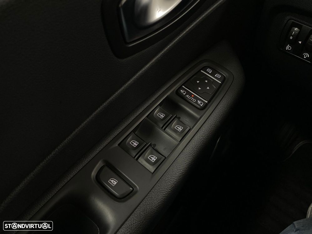 Renault Captur 1.5 dCi Exclusive EDC - 39