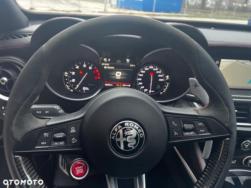 Alfa Romeo Stelvio V6 2.9 Bi-Turbo AT8-Q4 Quadrifoglio - 8