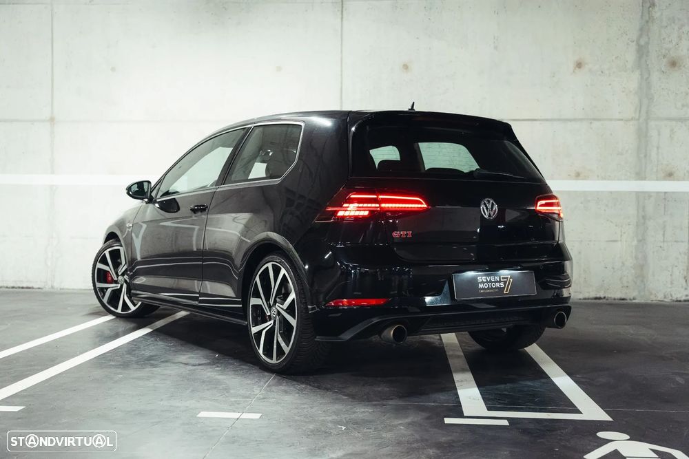 VW Golf - 11