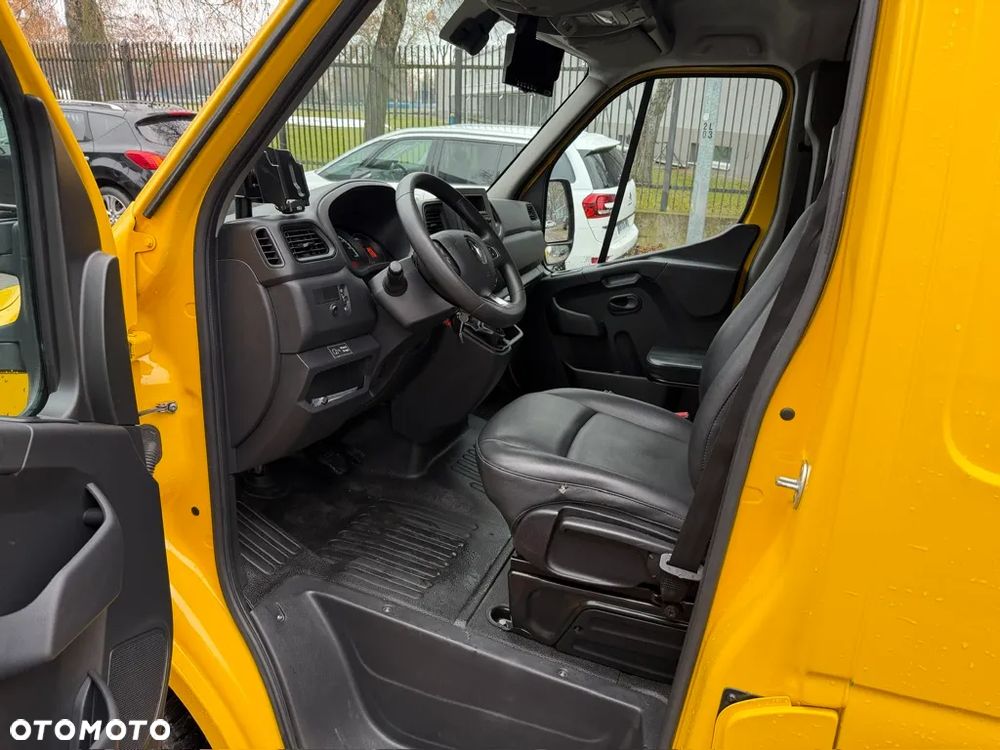 Renault e-Master - 7