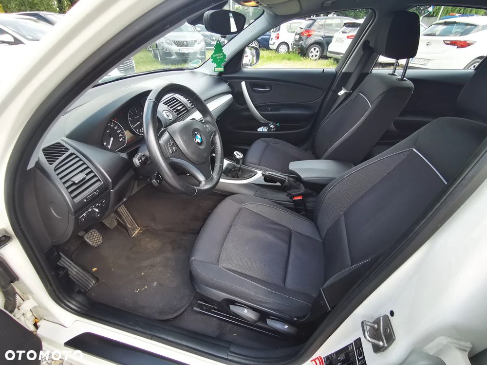 BMW Seria 1 116i Edition Sport - 10