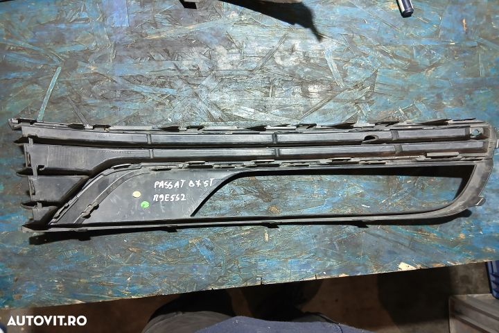 Grila proiector stanga 3AA853665 3AA853665 Volkswagen VW Passat B7 [2 - 2