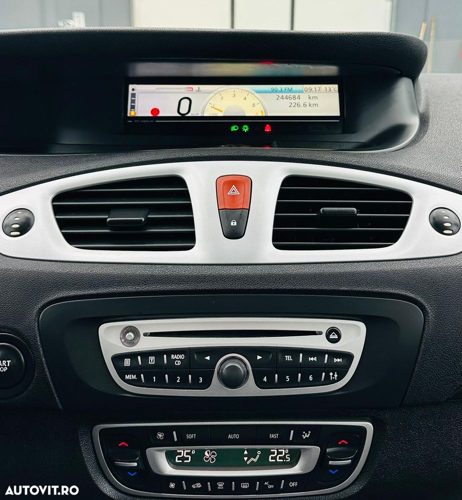 Renault Grand Scenic dCi 110 FAP Dynamique - 24