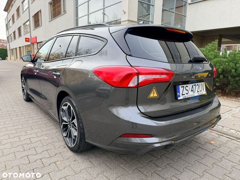 Ford Focus - 9