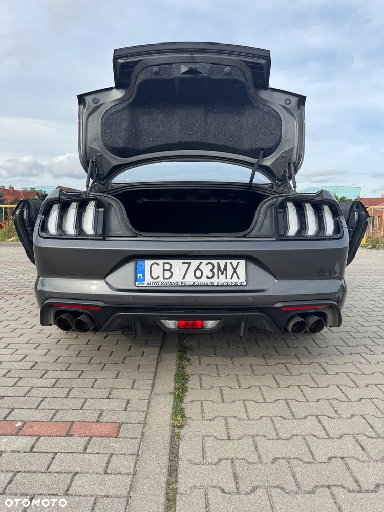 Ford Mustang - 7