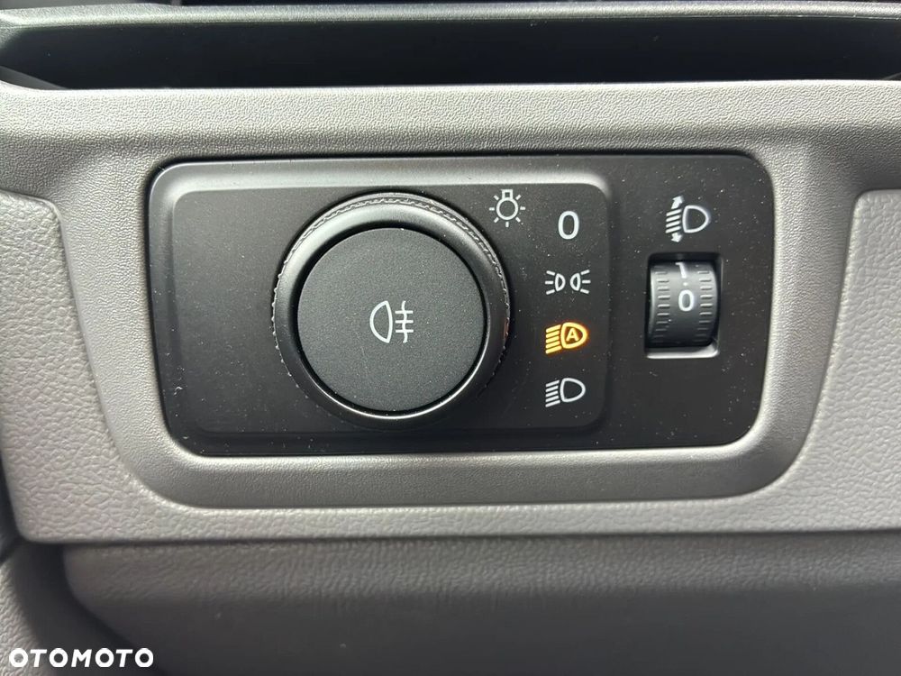 Volkswagen Transporter Kombi L2H1 M1 - 35